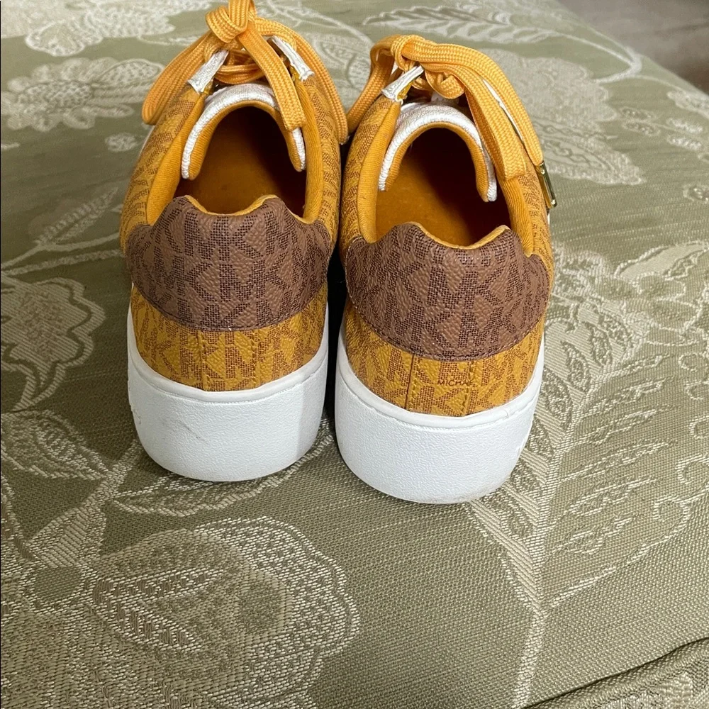 🧡 MICHAEL KORS POPPY STRIPE LACE UP Sneaker no box - Picture 3 of 4